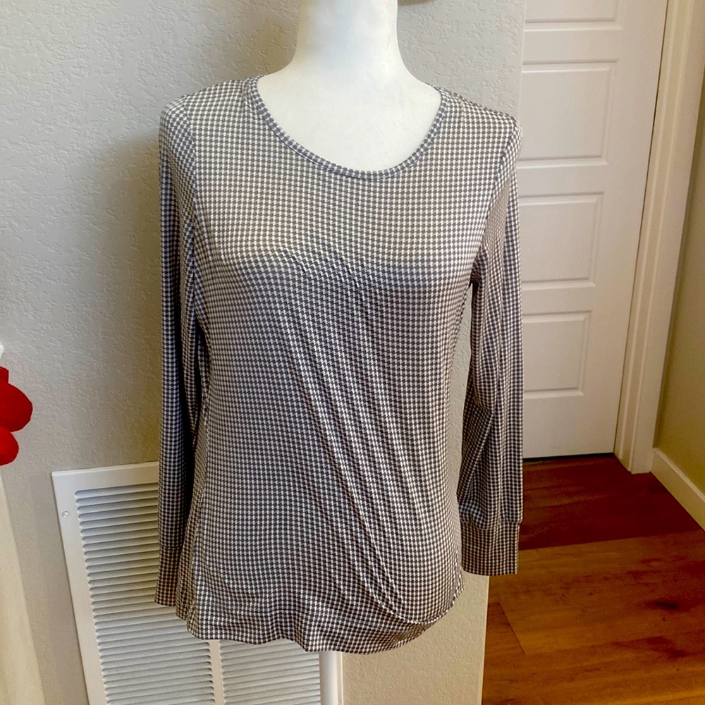 Lands’ End long sleeve top.